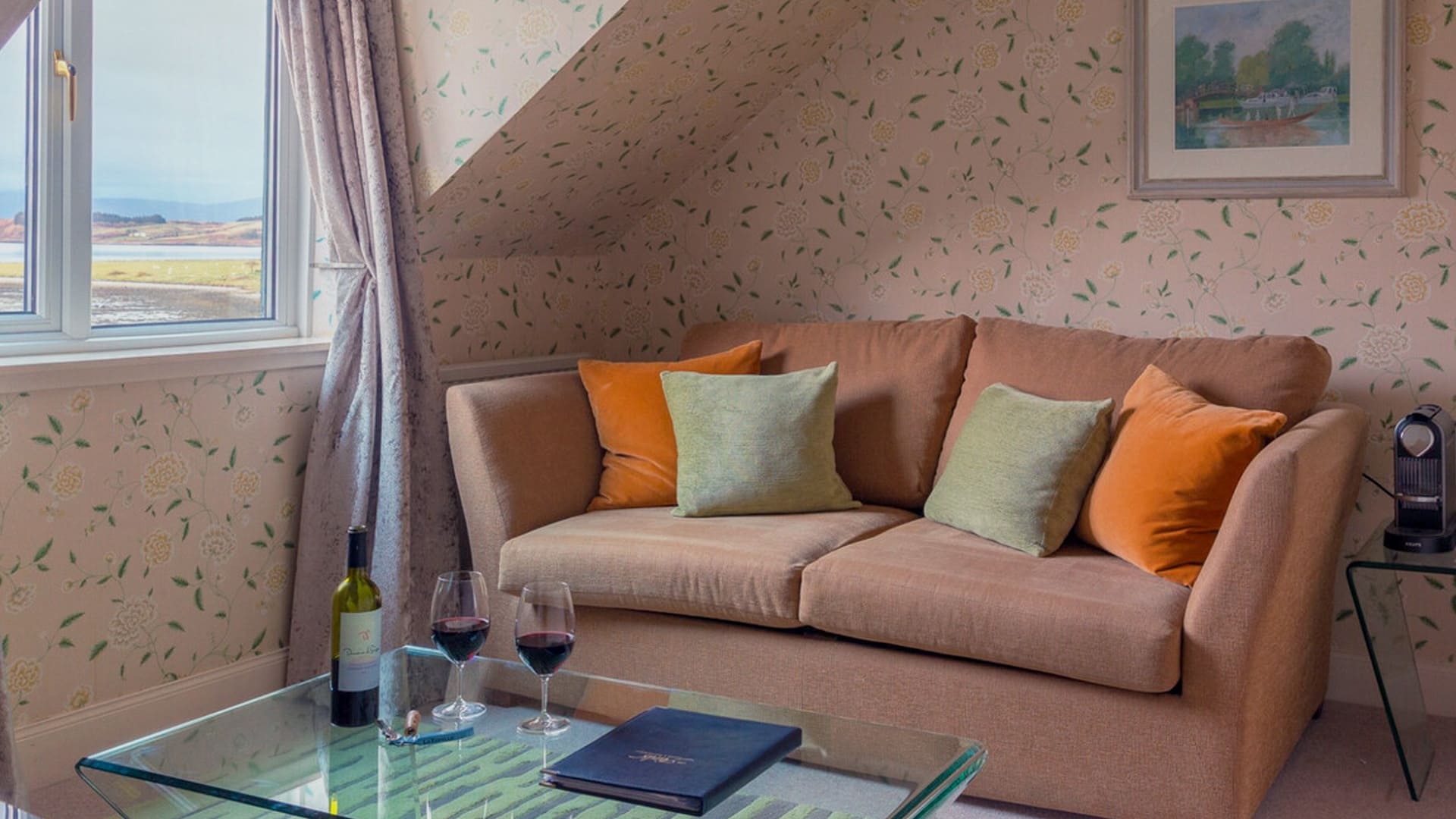 Loch View Suite